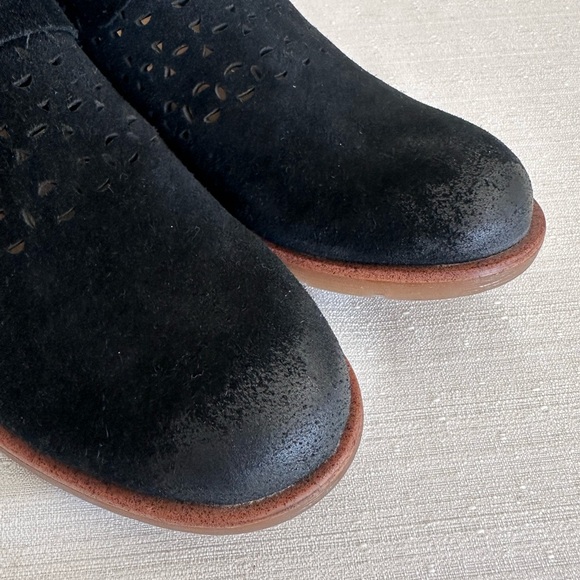 New Sofft Suede Lazer Cutout Leather Distracted Booties Women’s 8.5M - Picture 8 of 16